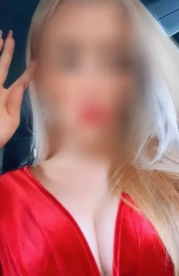 Alexandra, 36