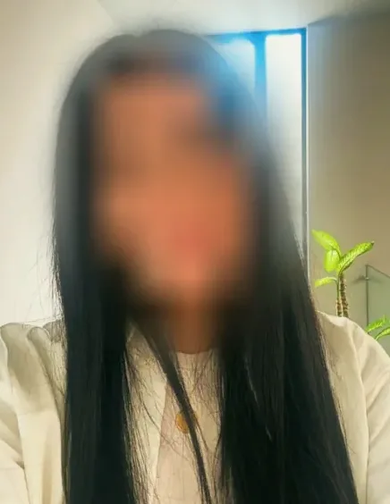 Christina, 37