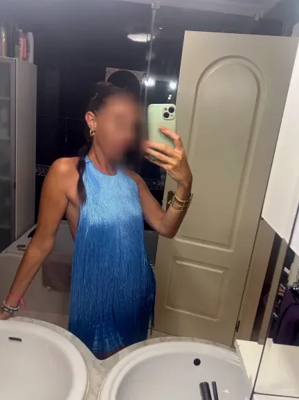 Ingrid, 32