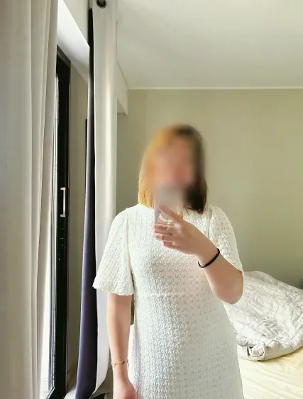 Julia, 30
