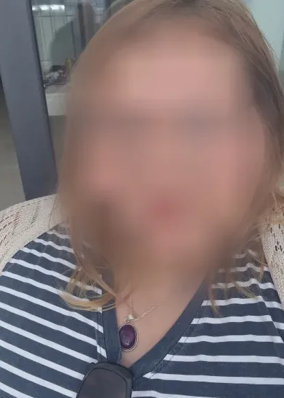 Lara, 23