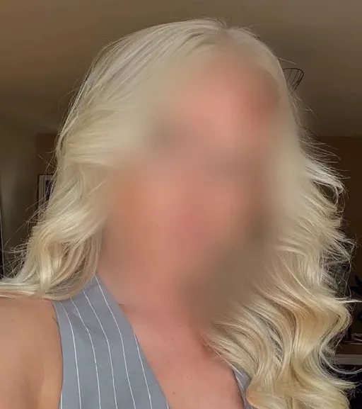 Lilly, 35