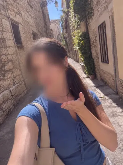 Marina, 26