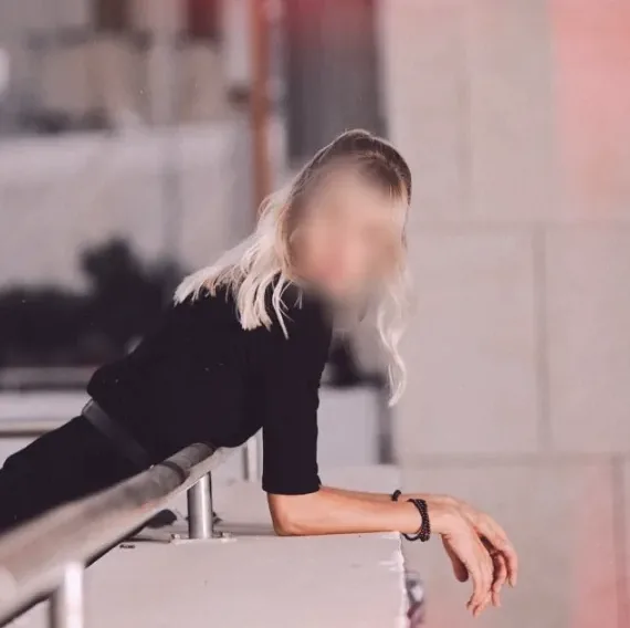 Marina, 40
