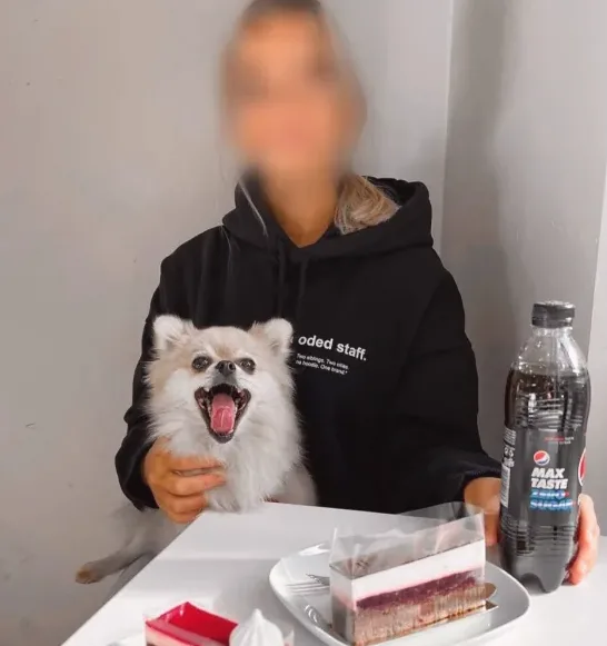 Mirela, 33