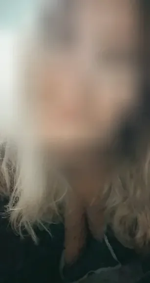 Nicole, 39