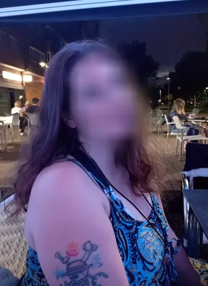 Selma, 34
