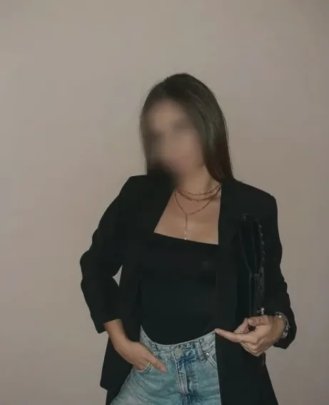 Sina, 35