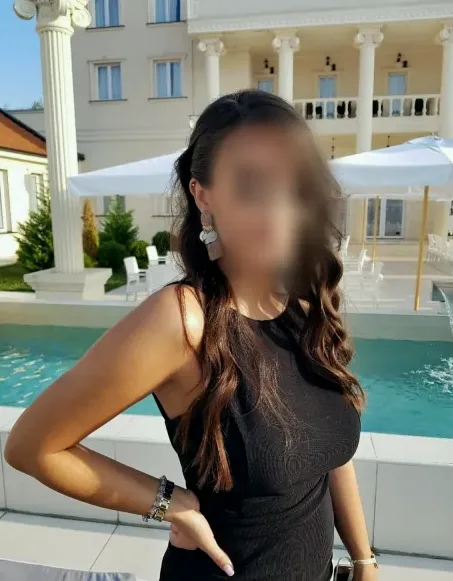 Sina, 29